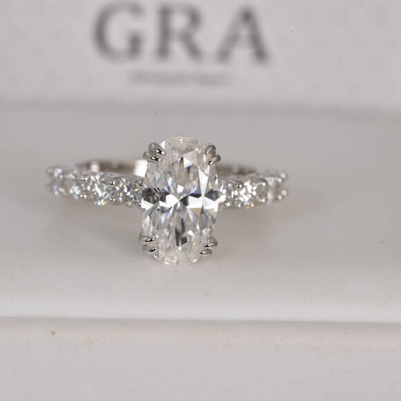 GRA Certified 7.5ct Oval Cut Moissanite Ring - Picture 3 of 7